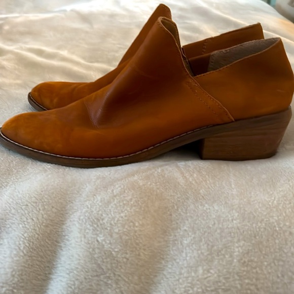 Lucky Brand Ankle Booties - Picture 1 of 7